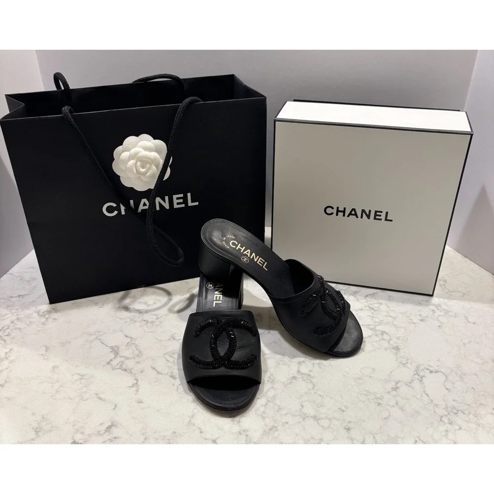 Chanel‎ Black Leather Beaded CC Logo Block Heel Mule Sandals 36.5 Made in Italy